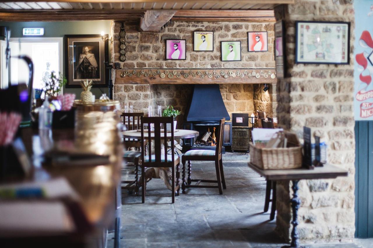 The George Inn Barford St Michael Екстер'єр фото The interior of the restaurant