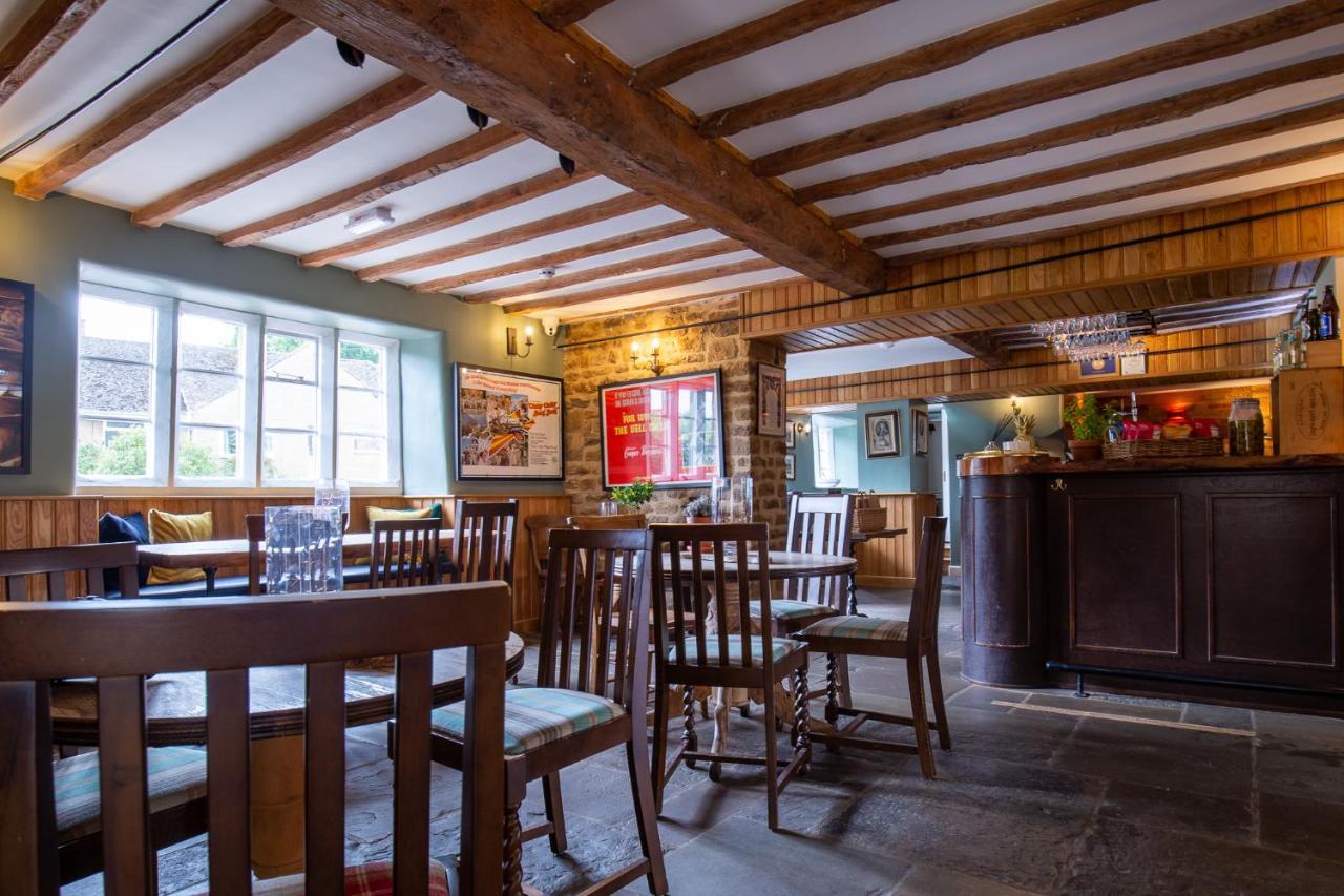 The George Inn Barford St Michael Екстер'єр фото The interior of the pub